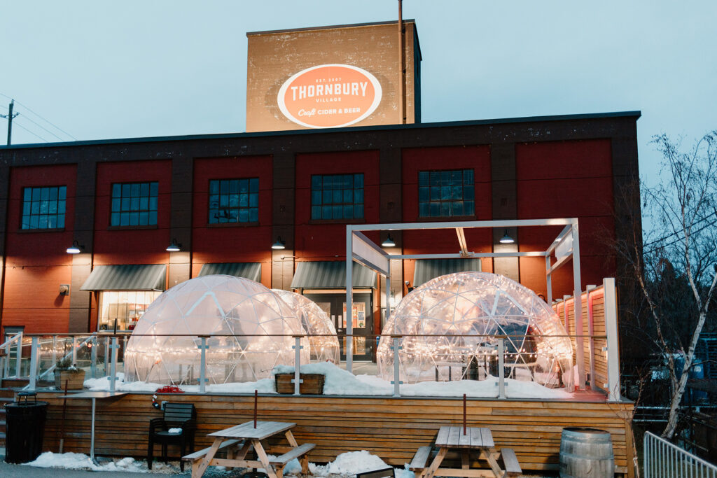 THORNBURY-WINTER-IGLOO6